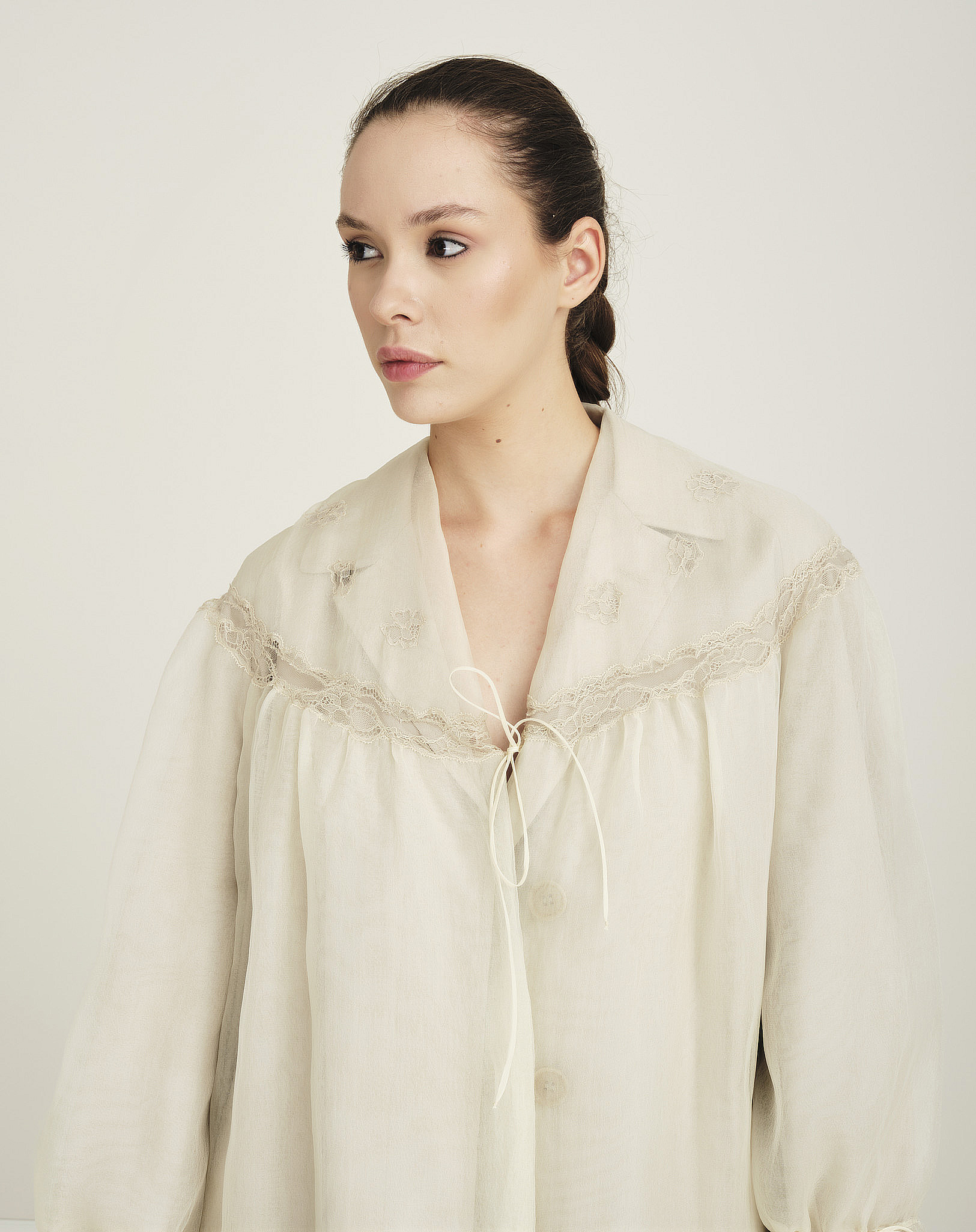 Prada - Beige Trenchcoat W Tulle Cape 38 